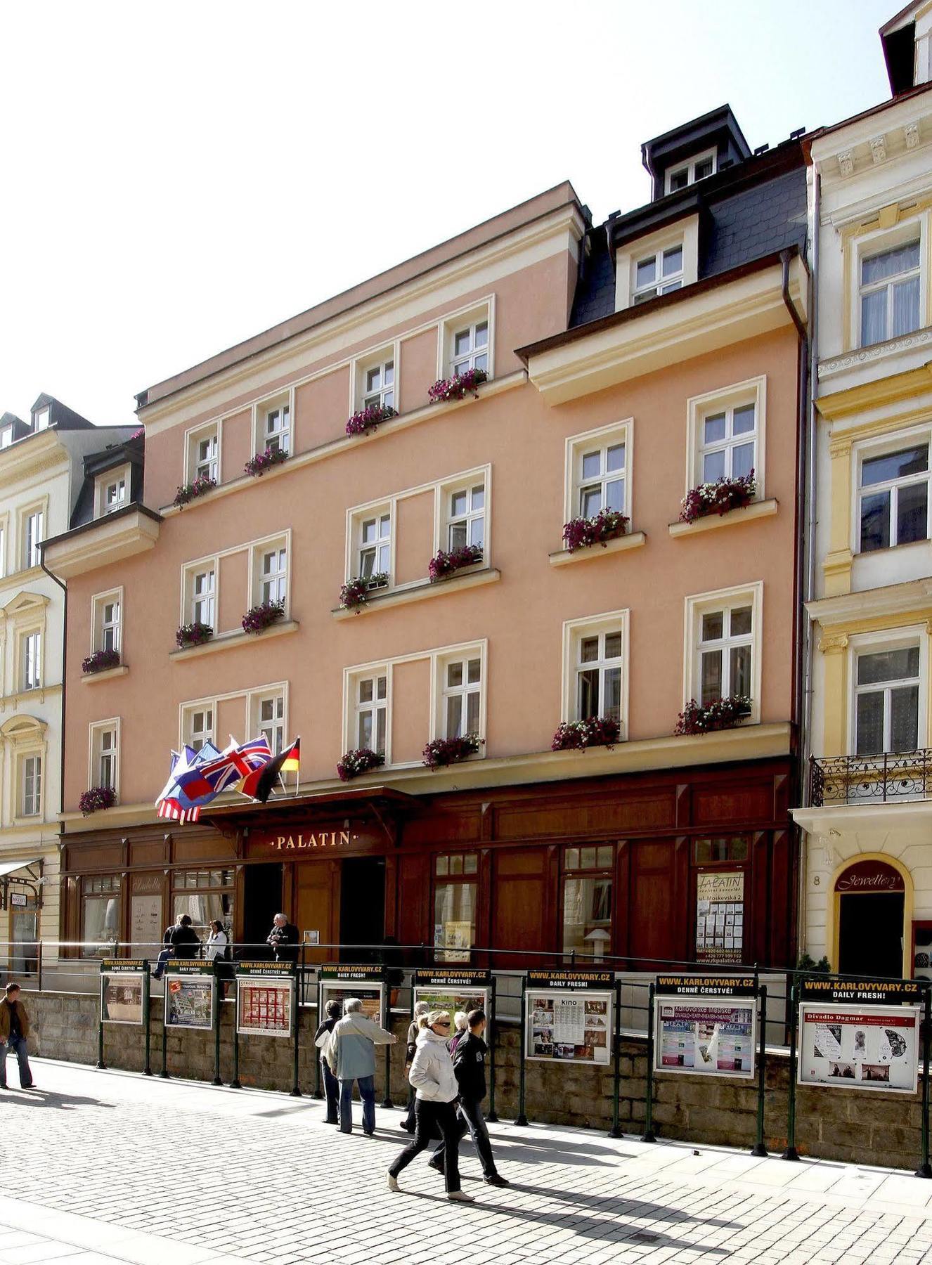 Hotel Palatin Karlovy Vary Exterior photo